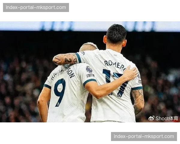 通讯:从争议判罚到绝杀,伯恩茅斯与富勒姆之战的全记录 通讯:从争议判罚到绝杀,伯恩茅斯与富勒姆之战的全记录